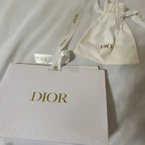 Dior Beige Quilted Leather Compact Mirror with Silver CD Logo - Picture 5 of 5